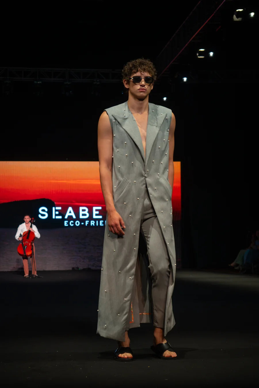 Camilo Votteler en pasarela: registro de desfile y semana de la moda